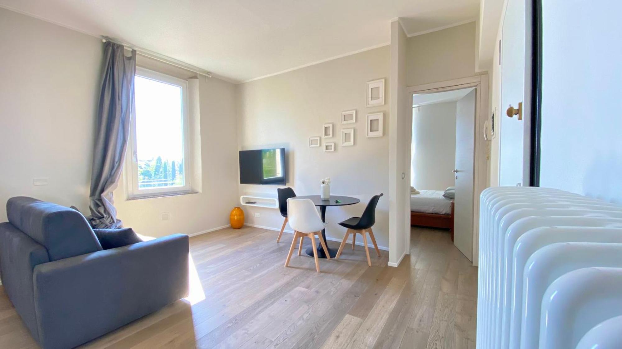 Suite649 Nuova 5 Модена Экстерьер фото